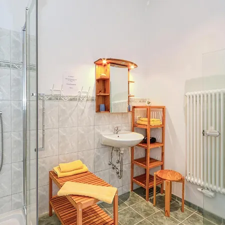 1 Bedroom Lovely Apartment In Krakow Am See Appartement